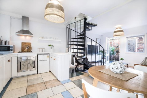 Amazing Apartment, Beautiful Location - FREE WIFI - Brisbane Tourism 0