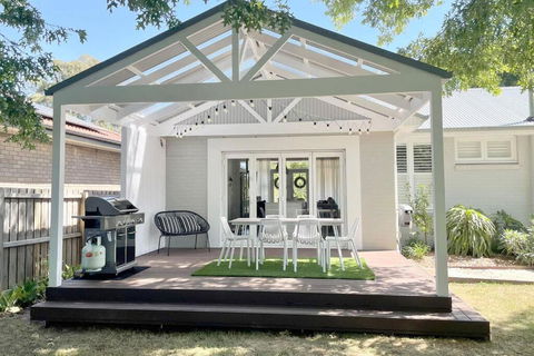 Antler & Oak Cottage: Provincial Luxe In Moss Vale - Tourism Brisbane 0