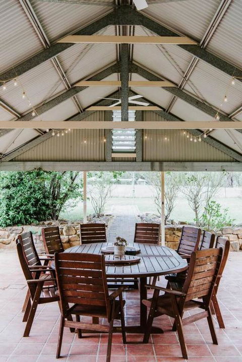 Anton Pavilion - Cheerful Country Solace In Mudgee - Brisbane Tourism 2