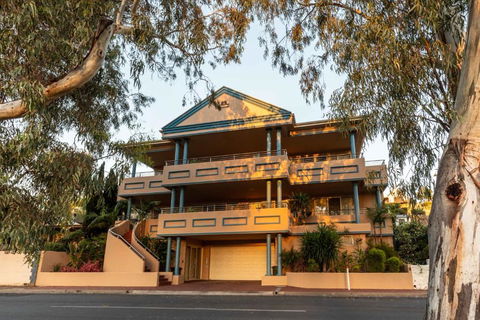 Apartment 1, 9 River Lane, Mannum - Brisbane Tourism 0
