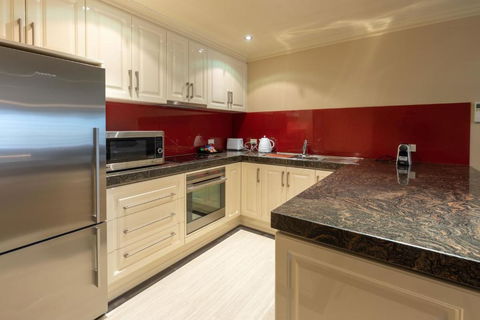 Apartment 4, 9 River Lane Mannum - Brisbane Tourism 1