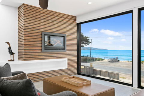 Apollo Bay Beach House - Tourism Brisbane 0