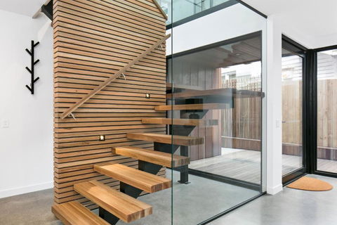 Apollo Bay Beach House - Tourism Brisbane 4