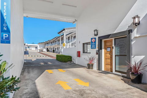 Apple & Grape Motel - Brisbane Tourism 1