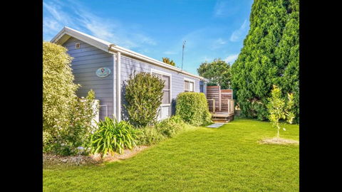 Apple Tree Cottage - Comboyne Mountain Cottages - Brisbane Tourism 4