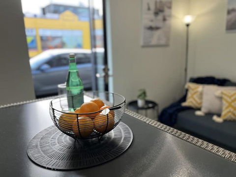 Apt With Aircon & Loft Bedroom Great Location - Brisbane Tourism 3