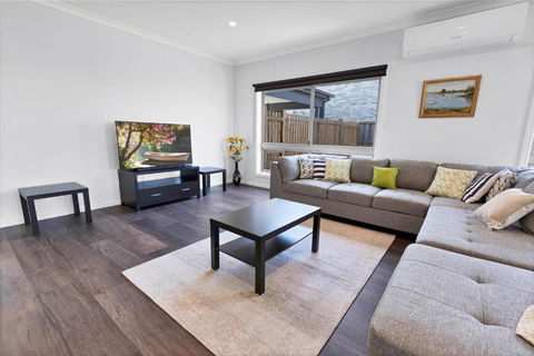 Aqua Views - Tourism Brisbane 0