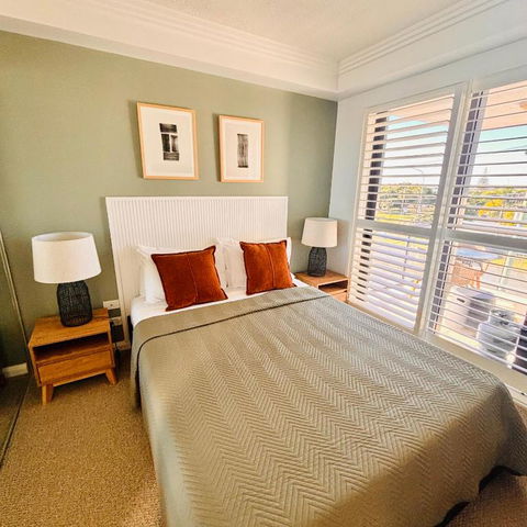 Aqualine Apartments On The Broadwater - Brisbane Tourism 4