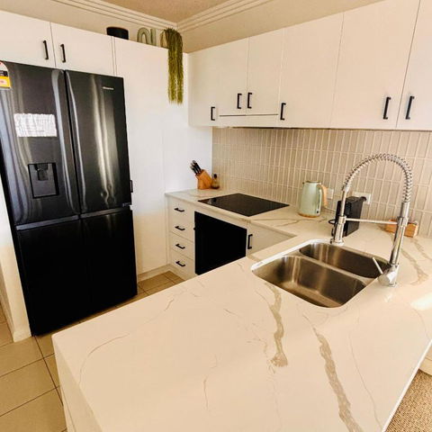 Aqualine Apartments On The Broadwater - Brisbane Tourism 2