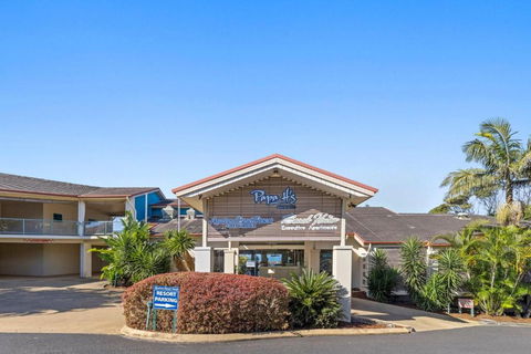 Aqualuna Beach Resort - Brisbane Tourism 1