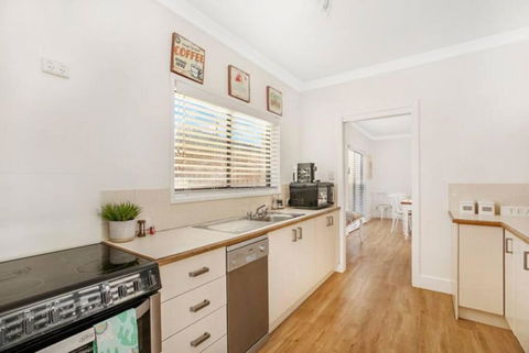 Arborea Country Holiday House Catering For 14 To 16 Guests In The Heart Of Bowral - Tourism Brisbane 4