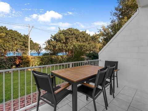 Arcadia Beach Unit 1 - Brisbane Tourism 0