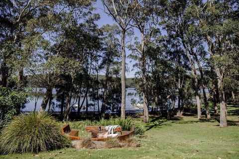 Aria Shores - Your Lakeside Haven - Tourism Brisbane 1