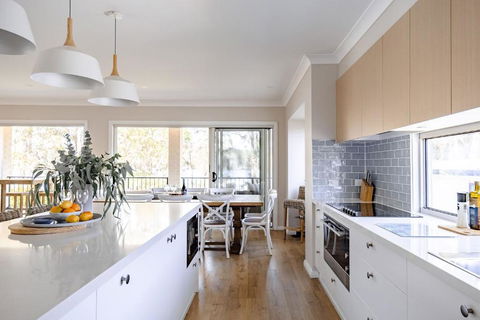 Aria Shores - Your Lakeside Haven - Tourism Brisbane 4