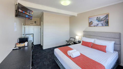 Artesian Motor Inn Under New Management RAMS Motel - Brisbane Tourism 3