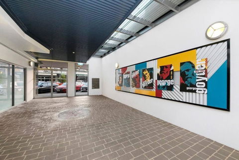 Artistic City Escape With Balcony And Parking - Brisbane Tourism 1