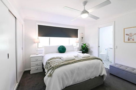 Aspen Abode - CBD, Fireplace, BBQ, 3 Smart TVs - Brisbane Tourism 2