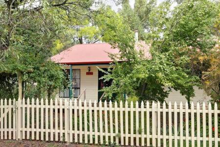 Auburn Hideaway - Brisbane Tourism 0