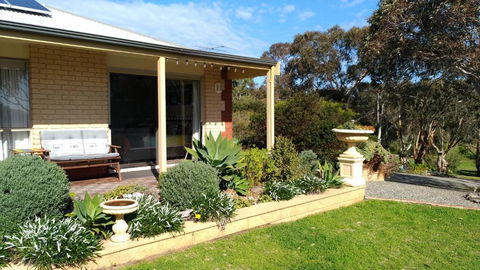 Austiny Bed And Breakfast Victor Harbor - Brisbane Tourism 1