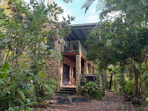 Avalon - Tourism Brisbane 0