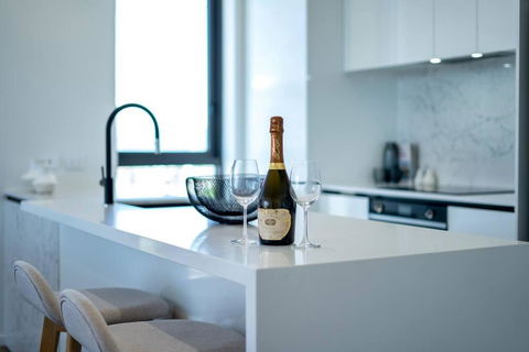 Awesome 2BR2B Mesmerizing OceanViews! - Brisbane Tourism 4
