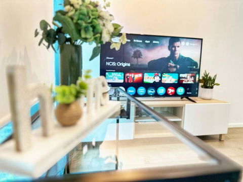 AUS 3415 - 2BR Luxurious Suite FREE PARKING Near Yarra River And Crown - Tourism Brisbane 0