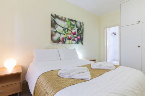 B5 Crawley Apartment 1 BRM & Sleepout Near UWA - Tourism Brisbane 0