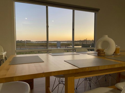 Banksia Lakeview Retreat - Tourism Brisbane 4
