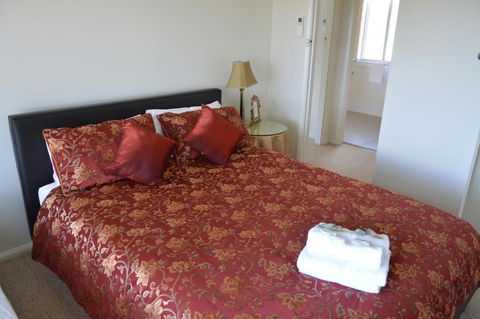 BATHURST GOLDFIELDS RESIDENCE On MOUNT PANORAMA - Tourism Brisbane 2