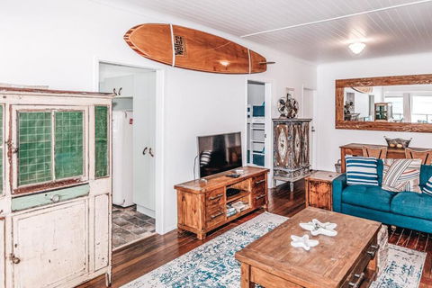 BAY PROPERTIES . Pacific Lodge - Brisbane 4u 3