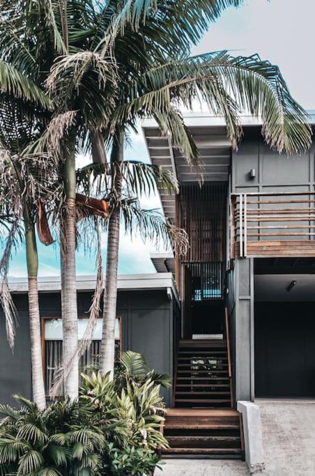 BAY PROPERTIES . The Big Chill - Tourism Brisbane 2