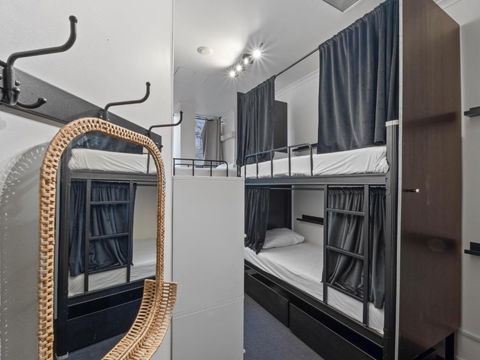 AZZURRO POD HOTEL - Central Sydney - Tourism Brisbane 4