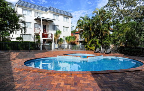 Southport Motel & Apartments - Tourism Brisbane 3