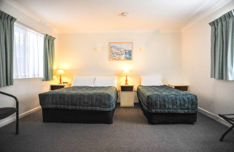 Southport Motel & Apartments - Tourism Brisbane 18