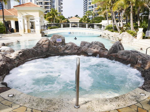 Chevron Renaissance Ocean View - Tourism Brisbane 27