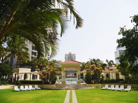 Chevron Renaissance Ocean View - Tourism Brisbane 31