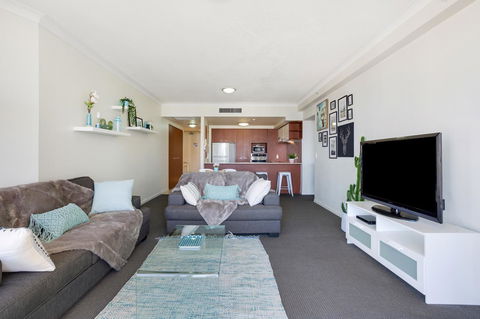 Chevron Renaissance Ocean View - Tourism Brisbane 10