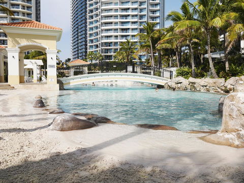 Chevron Renaissance Ocean View - Tourism Brisbane 29