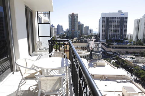 Chevron Renaissance Ocean View - Tourism Brisbane 34