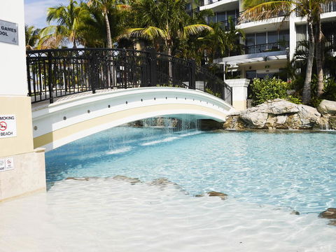 Chevron Renaissance Ocean View - Tourism Brisbane 30