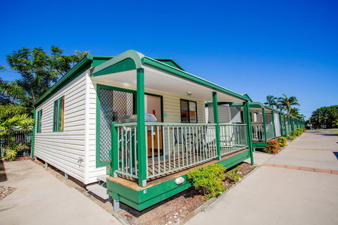 NRMA Bowen Beachfront Holiday Park - Tourism Brisbane 17