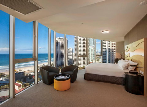 Hilton Surfers Paradise Hotel & Residences - Tourism Brisbane 9