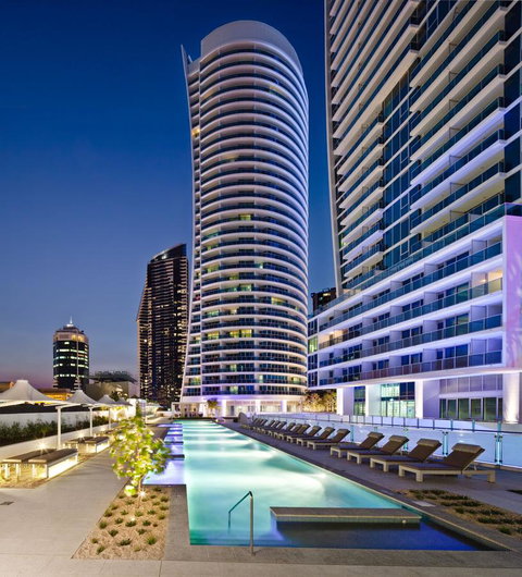 Hilton Surfers Paradise Hotel & Residences - Tourism Brisbane 5