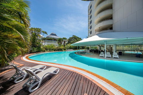 Hilton Cairns - Brisbane Tourism 13