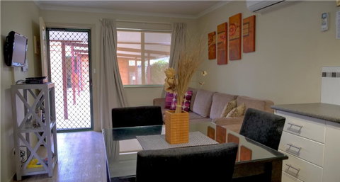 Ficifolia Lodge - Tourism Brisbane 5