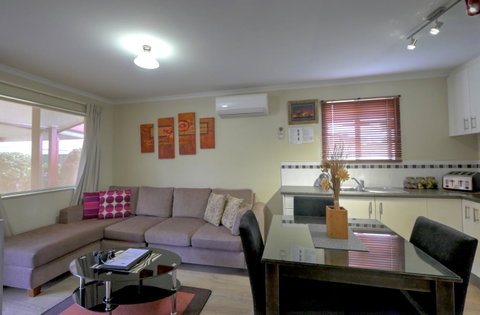 Ficifolia Lodge - Tourism Brisbane 10