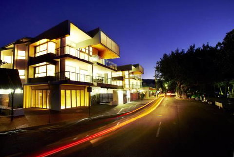 Maggies Beachfront Apartment 12 - Tourism Brisbane 2