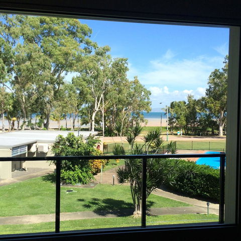 Arcadia Village Motel - Brisbane Tourism 16
