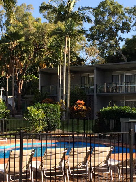 Arcadia Village Motel - Brisbane Tourism 24