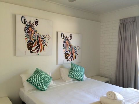 Arcadia Village Motel - Brisbane Tourism 39